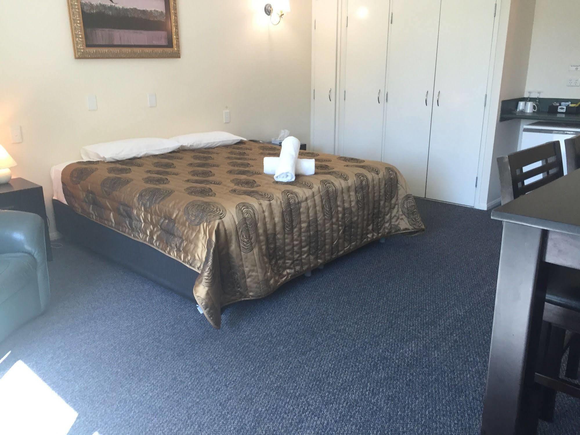 Comfort Hotel Pacific Cleveland Eksteriør bilde